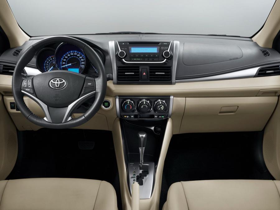  Toyota Vios 2013 года  (фото 3 из 7)